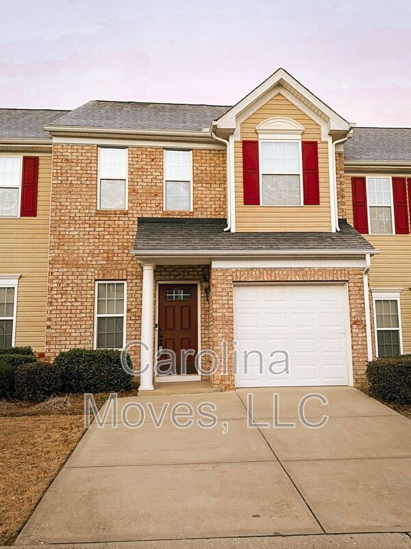 Photo - 466 Woodbark Ct Townhome