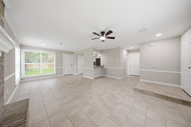 Photo - 21 Oldstream Ct