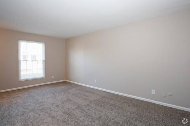 2 Bedroom/ 1 1/2 Bath Townhome - 1025 SQFT