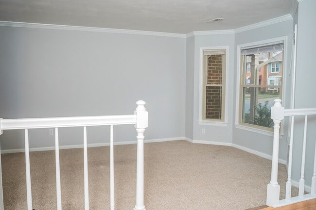 Photo - 1026 Tottenham Ln