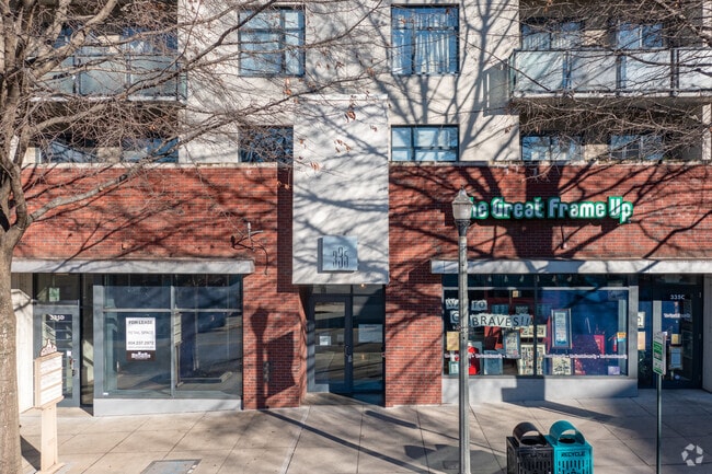 Entrada - 335 W Ponce de Leon Ave