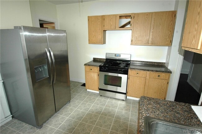 Photo - 145 Summit St