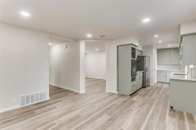 Photo - 5631 Dent Rd