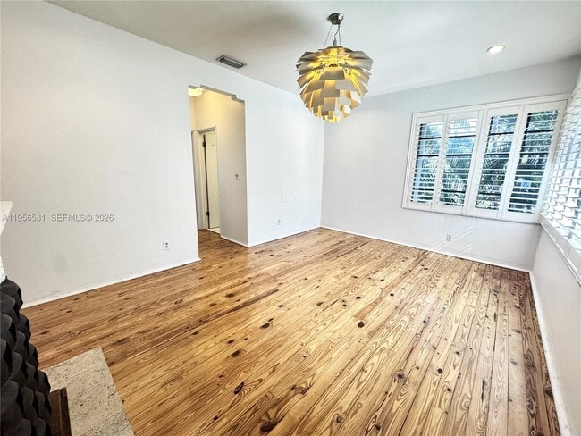 Photo - 1056 Jefferson Ave Unit 16