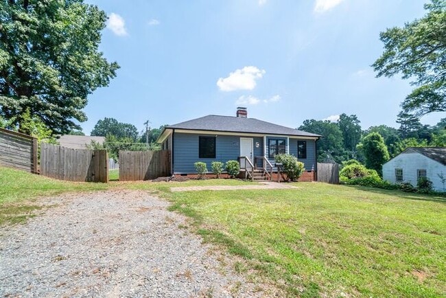 Photo - Charming Renovated 2BR Home in Revolution Park – Minutes from Uptown Charlotte!