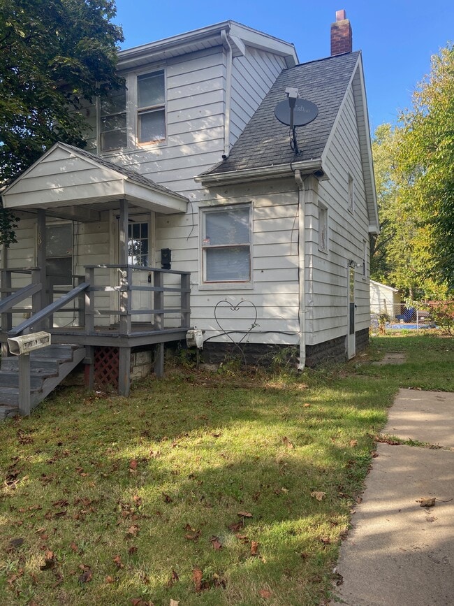 Building Photo - 1604 Homewild Ave
