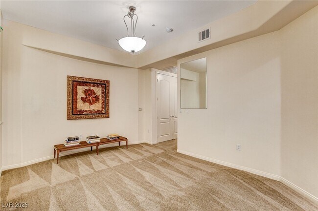 Building Photo - 56 E Serene Ave Unit 119