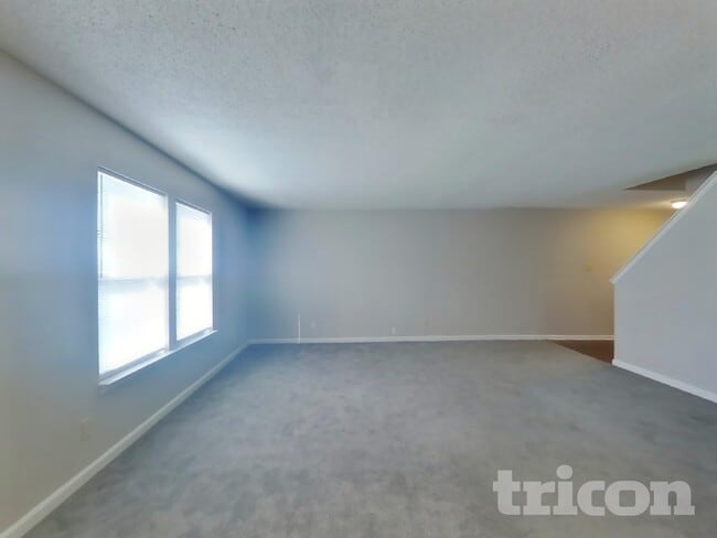 Photo - 121 Winterwood Dr