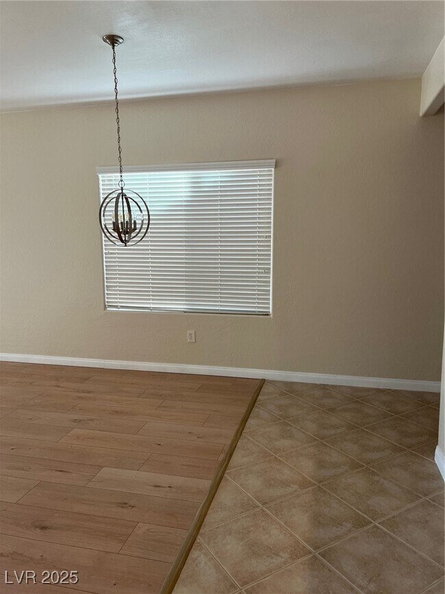 Photo - 3105 Kingbird Dr