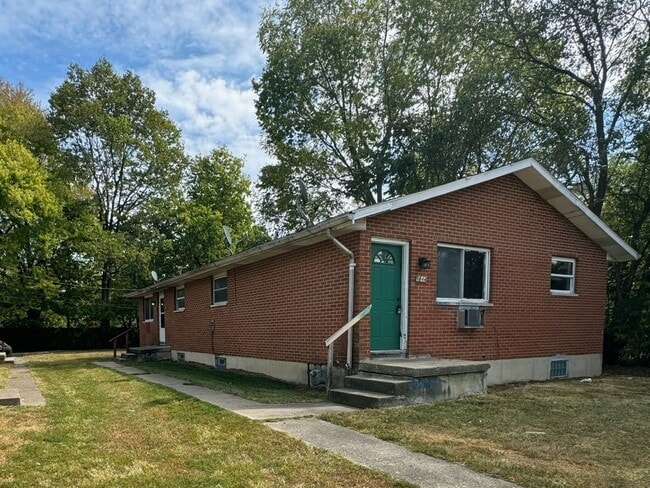 Building Photo - 1844 Hickorydale Dr Unit #1