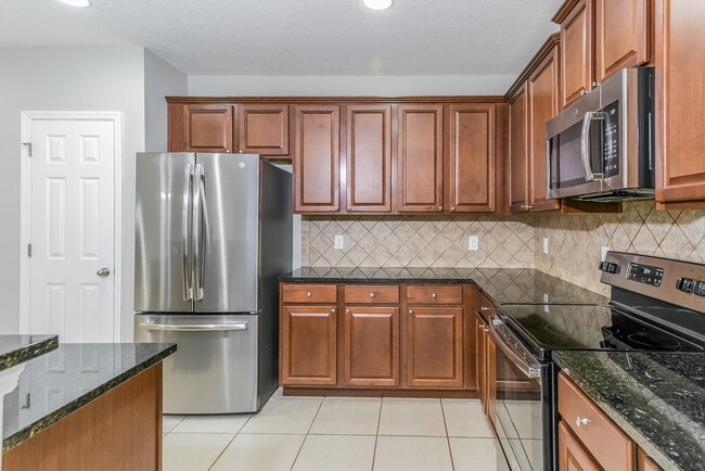 Photo - 3445 Brant St
