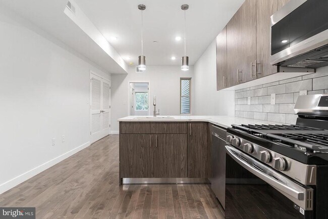 Photo - 1947 N 7th St Unidad 2