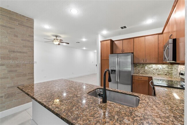 Photo - 13012 Riverwalk Cir N