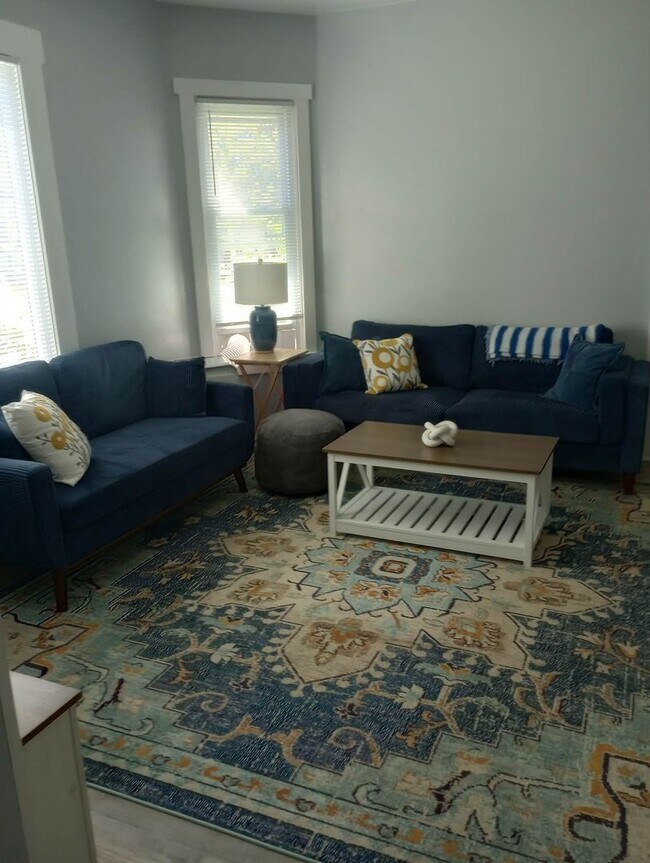 Photo - 1344 Oakes St Unit 1344