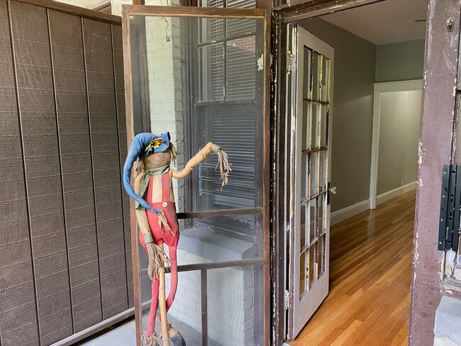 Photo - 25 Mount Hood Rd Unit 4