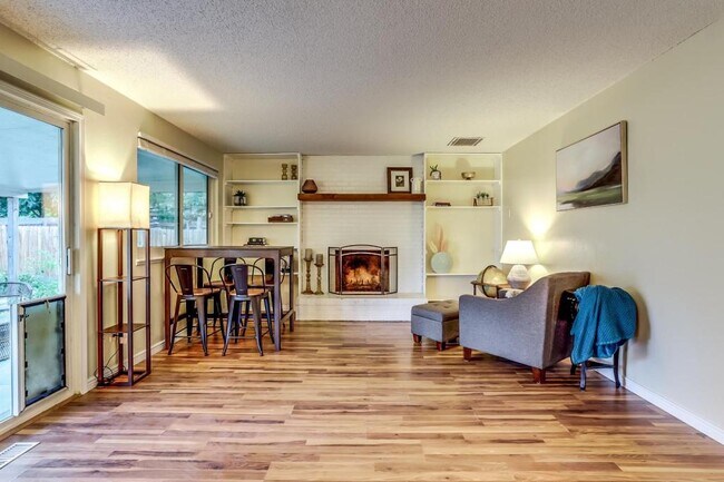 Photo - 15054 E Dartmouth Ave