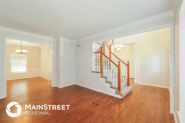 Building Photo - 6603 W 156th St Rental