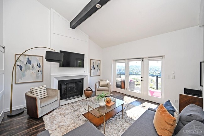 Building Photo - 1005 Hill St Unit A