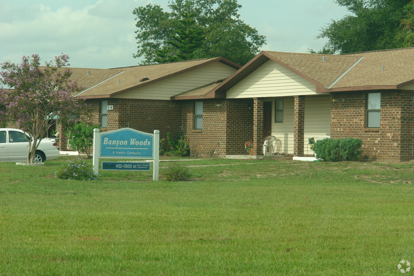 Banyan Woods Apartments - Banyan Woods Apartments