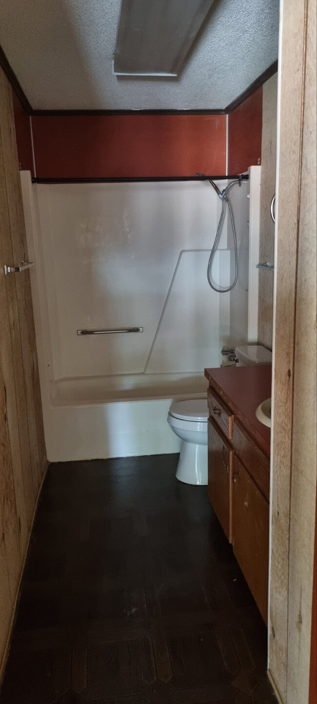 Photo - Oak Ridge Apartment Unit 16