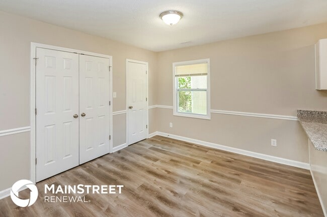 Photo - 6145 Loch Arbor Ln