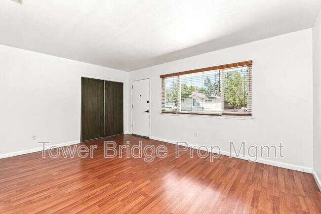 Photo - 3414 6th Ave