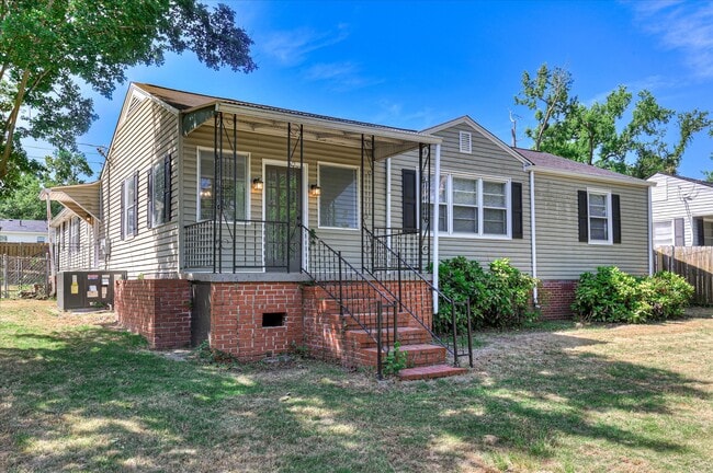 Photo - 3210 York Dr