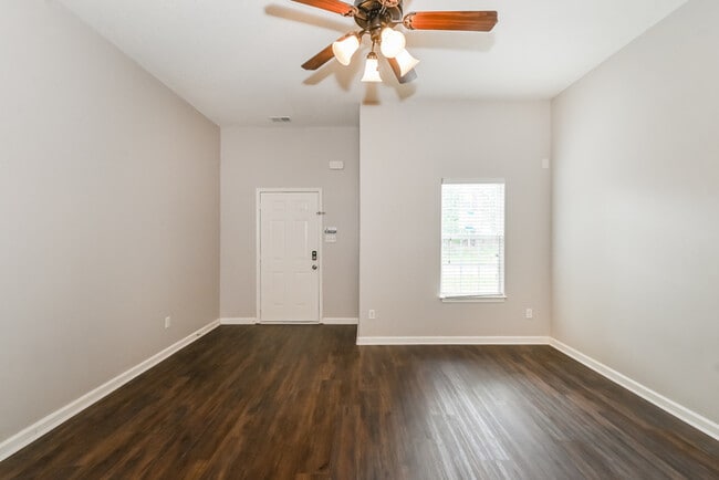 Photo - 1735 Addison Park Cove