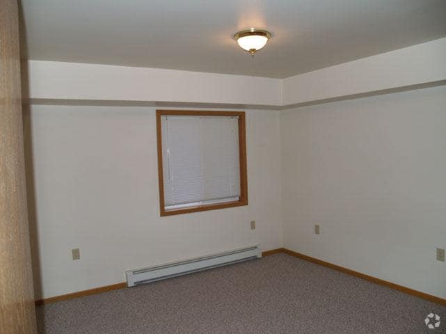 Bedroom-Pioneer Village Complex