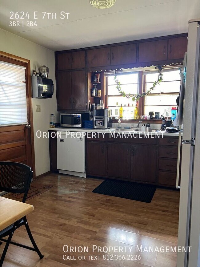 Photo - 2624 E 7th St