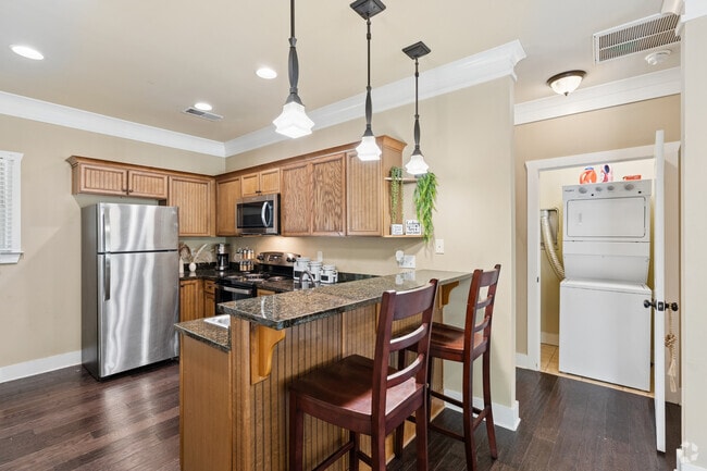 4BR, 4BA - 1,800SF - Kitchen