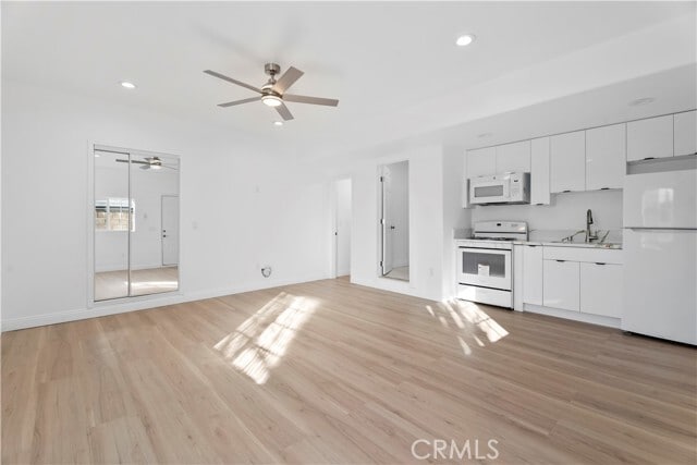 Photo - 8438 Gloria Ave