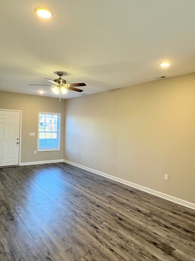 Photo - 258 Spring Creek Ave Unit B