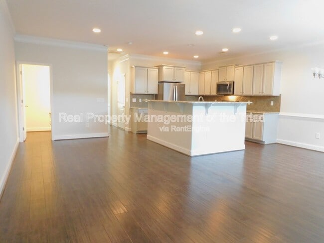 Photo - 3521 Timbergate Ln