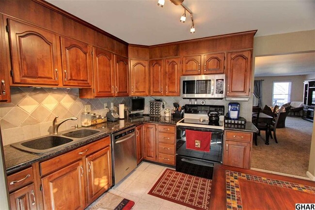 Kitchen - 2039 Raleigh Rd