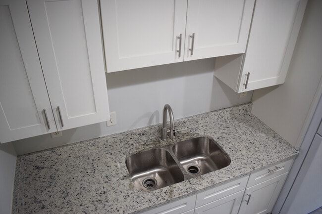 Photo - 1548 Blaze Ln