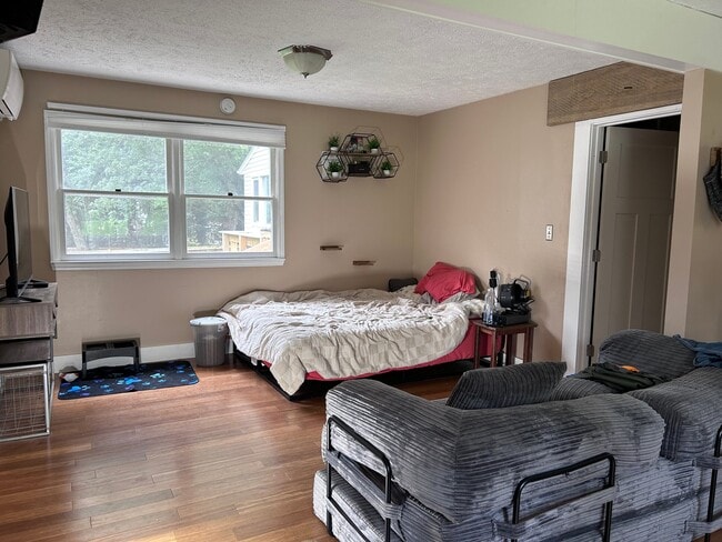 Photo - 113 Castlerock Dr Unit A