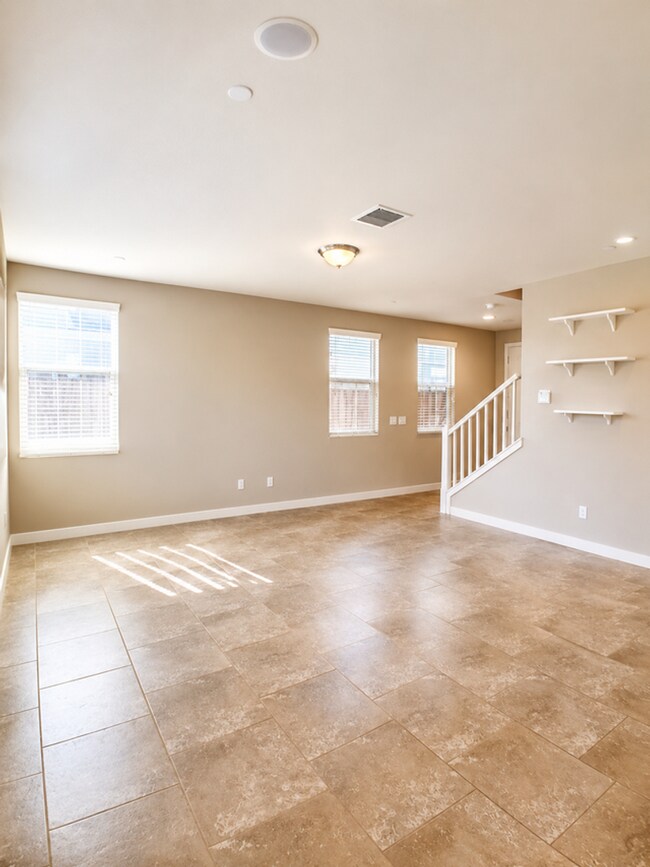 3744 Magnificent Way