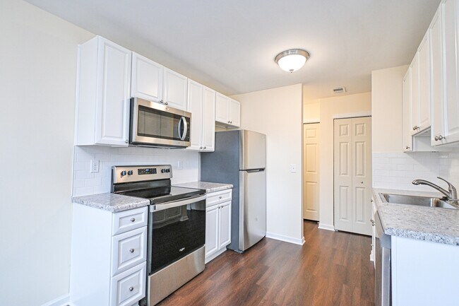 Photo - 4328 Villa Dr