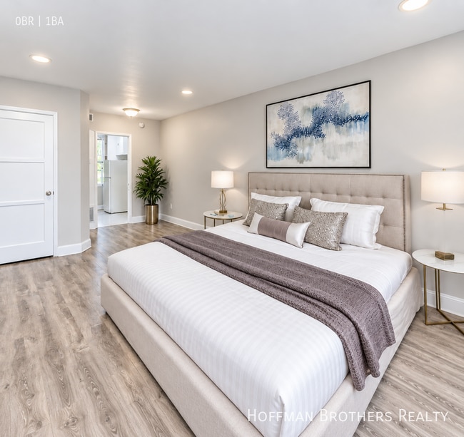 425 N Oakhurst Dr Unit 204