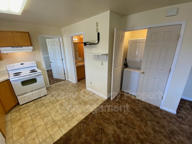 Photo - 509 E Curtis St Unit Apt. 104