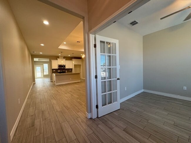 Photo - DCR602 Unit B