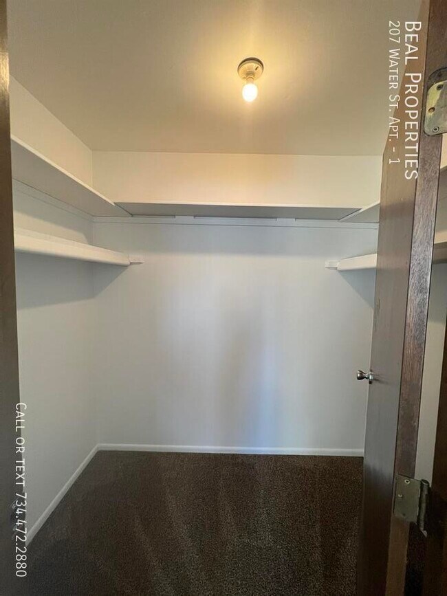 Photo - 207 Water St Unit 1