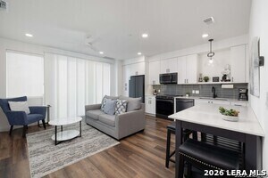 Photo - 2165 Gabriels Pl