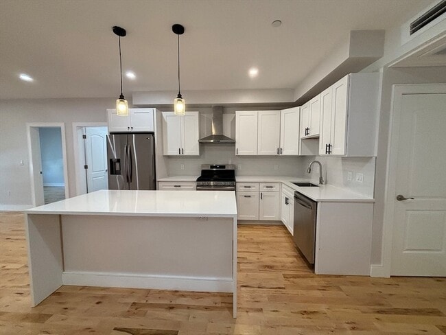 Photo - 178 Washington Ave Unidad 104