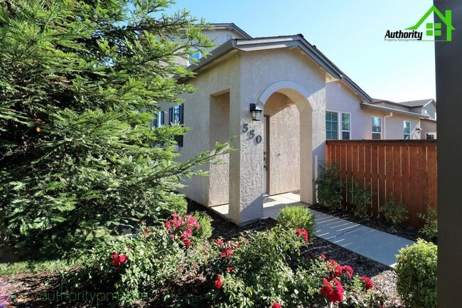 Photo - 550 Mission De Oro Dr