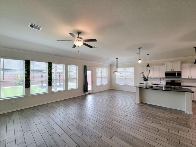 Photo - 28638 Monarch Cliffs Dr