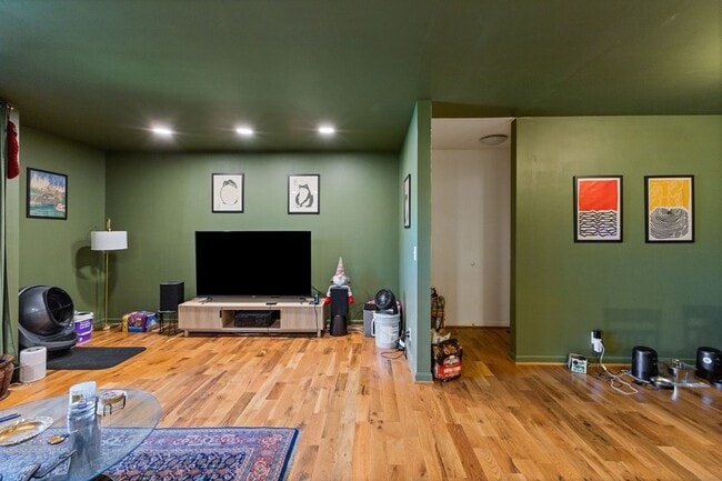 Photo - 515 Basswood Ave Unit 88