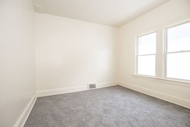 Photo - 3331 E 140th St Unit 3331 E140th 2