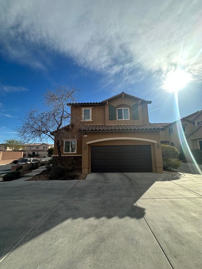 Building Photo - 4-Bedroom Gated Mountain’s Edge Home with Loft & Downstairs Bedroom
